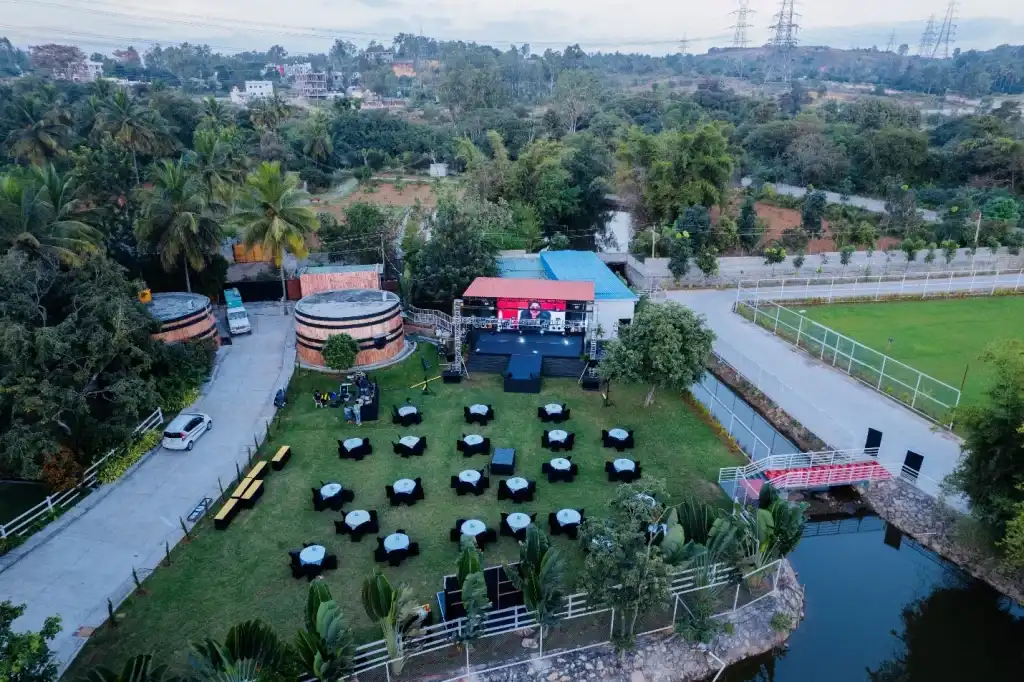 Grand Open Lawn